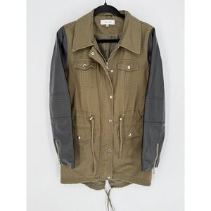 JOHN + JENN MILITARY UTILITY JACKET MEDIUM OLIVE GREEN FAUX LEATHER SLEEVES